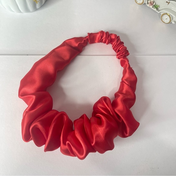 Red Satin Headband wrap scrunched For Women Pleated design - Picture 10 of 10